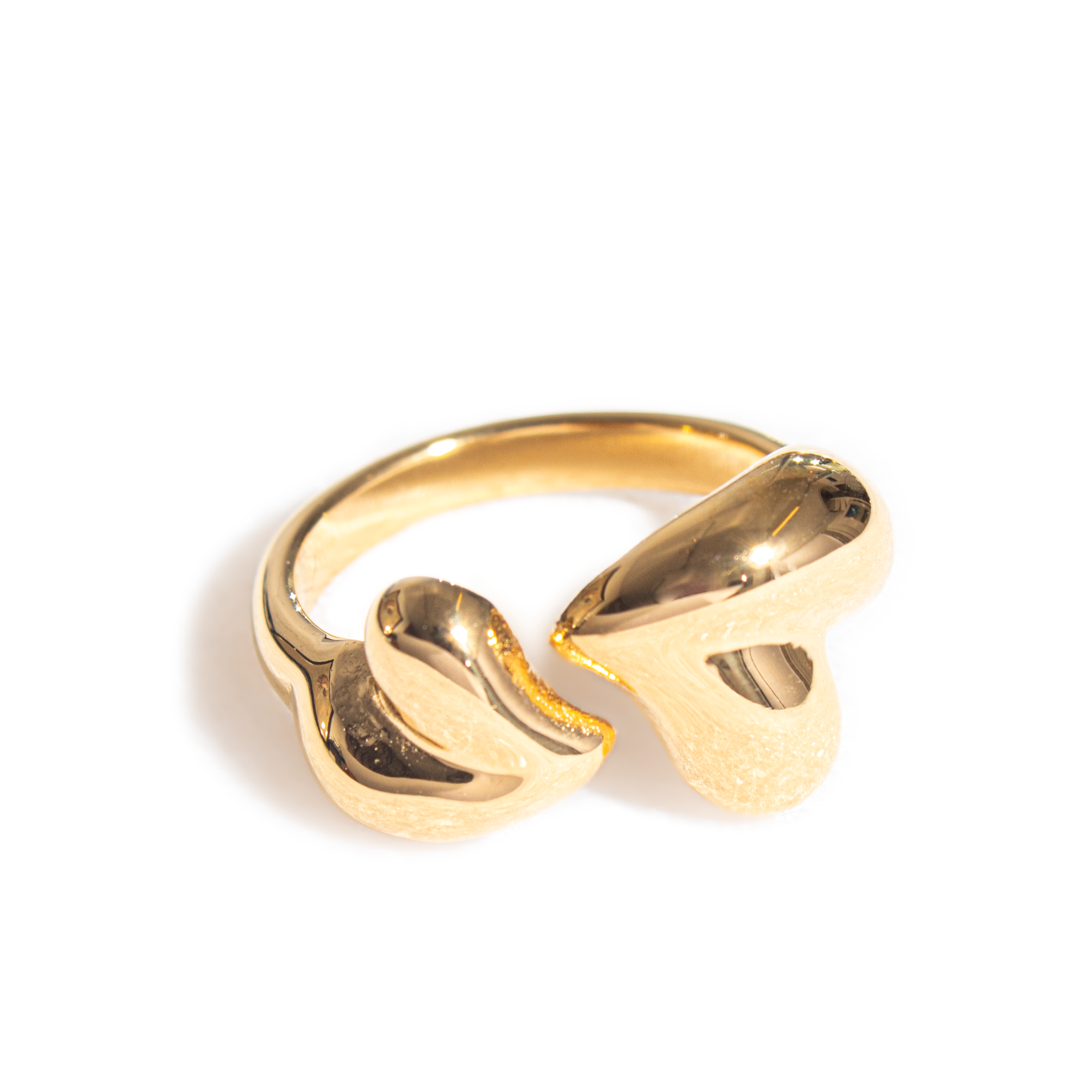 Crossed Heart Ring