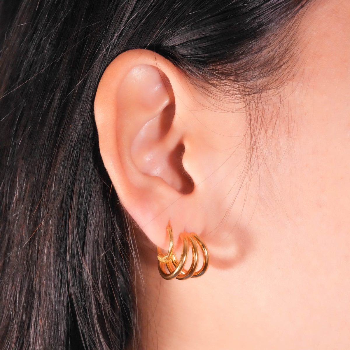 DREISAMKEIT STUDS