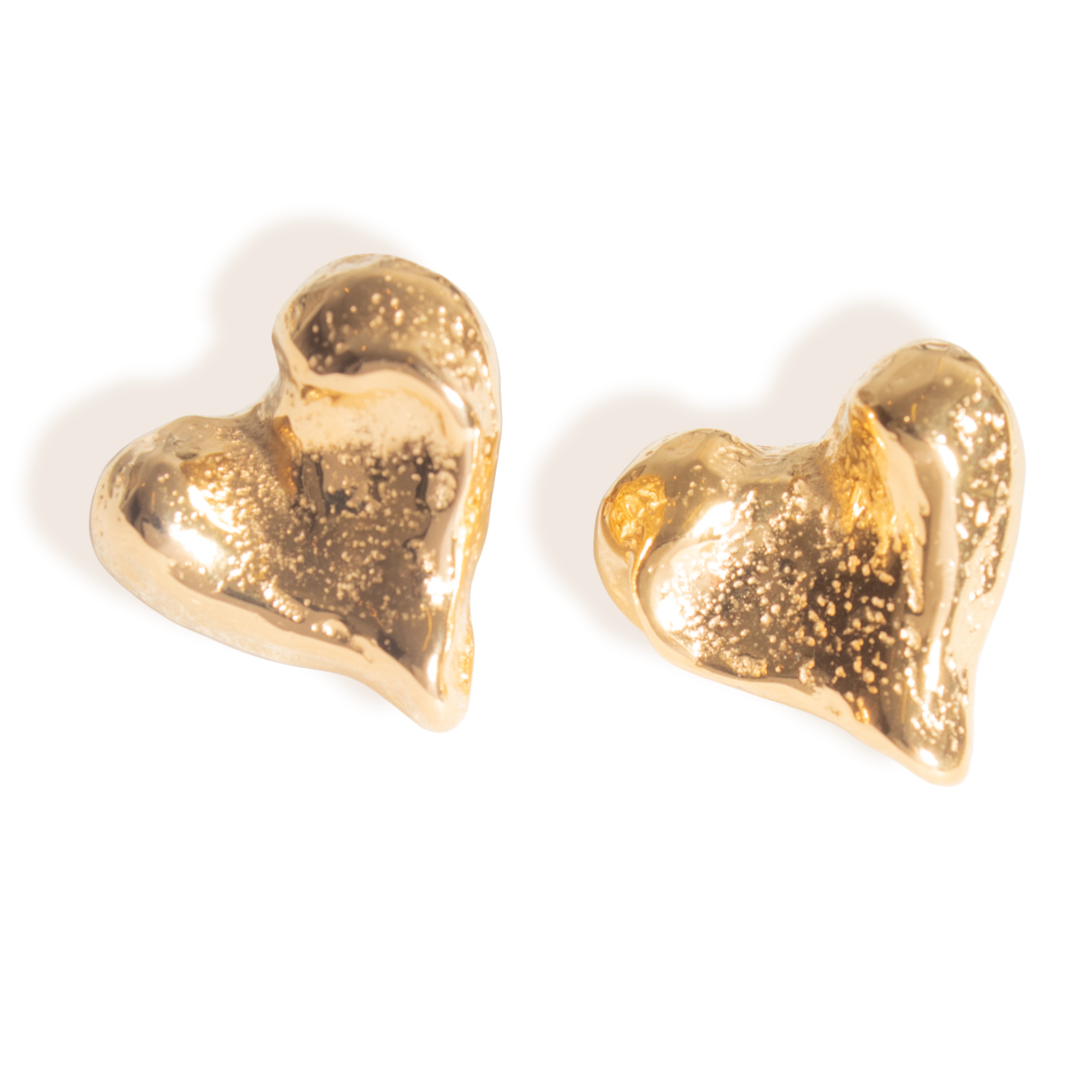 CHUNKY HEART STUDS